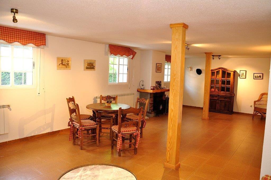 Casa Bellavista Becerril Βίλα Becerril de la Sierra Εξωτερικό φωτογραφία